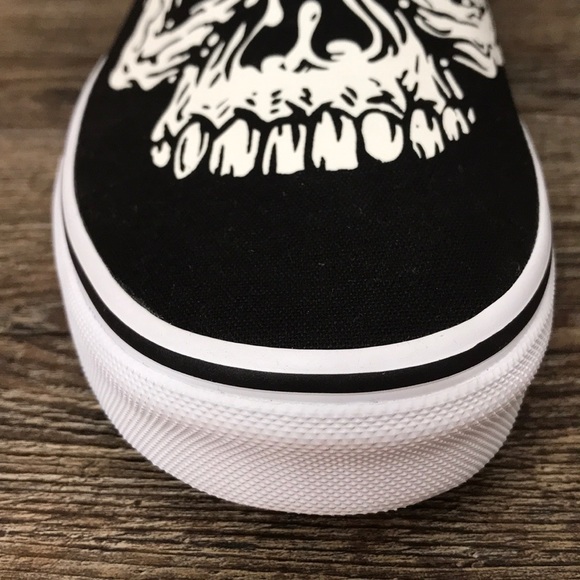 VANS CLASSIC SLIP ON BRAND NEW - Picture 4 of 14